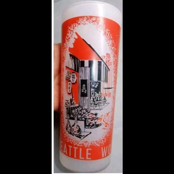 1962 Seattle World's Fair Glasses Red And Yellow Vintage Set Of 2 - Picture 4 of 5